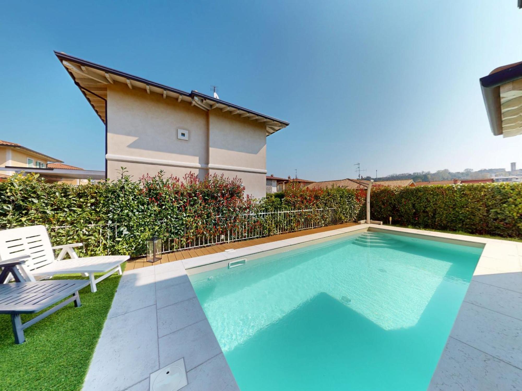 Villa Dolcevita By Bookinggardalake Manerba del Garda Zewnętrze zdjęcie